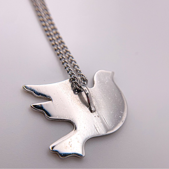 Vintage 1970’s Signed Avon Shiny Silver Tone and Rhinestone Peace Dove Necklace - Picture 3 of 5
